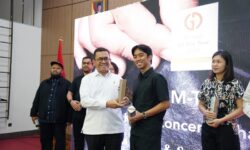 M-Tex dari PT Kurva Lonceng Khatulistiwa dinobatkan sebagai Design of the Year GDI 2024