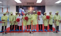 PT Sat Nusapersada Buktikan Indonesia Mampu Produksi Ponsel