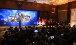 Menlu Sugiono Ucapkan Terima Kasih Kepada Pasukan Penjaga Perdamaian Indonesia