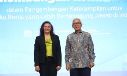 Produktivitas Tenaga Kerja Indonesia  Masih Tertinggal Dibandingkan Negara-negara  di ASEAN