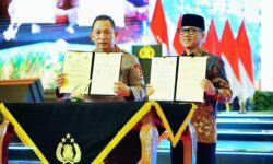 Kapolri Tandatangani MoU Kerja Sama Strategis dengan Mendes PDTT