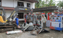 Satpol PP Balikpapan Hancurkan 1.089 Botol Miras dan 37 Pom Mini Tanpa Izin