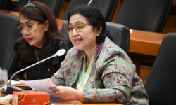 Irma Soroti Aduan Over Claim Produk Skincare ‘Dokter Detektif’