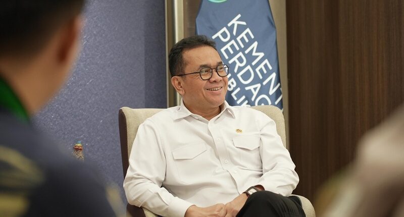 Surplus Neraca Perdagangan Februari Lebih Rendah Dibandingkan Januari 2025