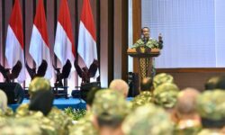 Menteri ESDM Minta Kepala Daerah Permudah Perizinan Eksplorasi Migas di Daerah