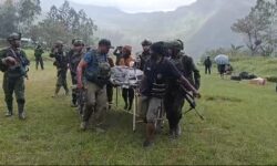 Polri dan TNI Berhasil Evakuasi Korban Serangan KKB di Distrik Anggruk, Yahukimo