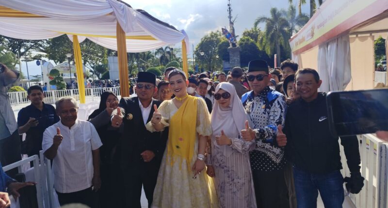 TP PKK Kaltim dan Pemprov Dukung UMKM Lokal Melalui Berbagi Takjil Gratis