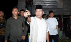 Safari Ramadan di Nunukan, Gubernur Kaltara Serahkan Bantuan PLTS untuk Desa Binusan Dalam