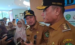 Rudy Mas’ud Janji Benahi Fasilitas Ruang Antre Pasien RSUD AW Sjahranie