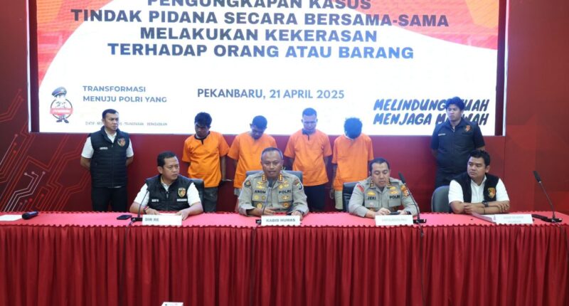 Terlibat Pengrusakan dan Intimidasi, Polda Riau Tangkap Empat Debt Collector