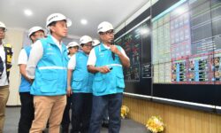 Menteri Bahlil Perintahkan PLN Bangun Pembangkit Panas Bumi 40 MW di Maluku
