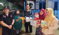 Korban Banjir di Rapak Dalam Samarinda Terima 100 Paket Bantuan dari Dinsos Kaltim