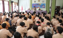 Dialog Pelajar, Polda Kaltim Tanamkan Nilai Hukum dan Disiplin Sejak Dini