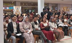 Putri Isnari Cari Talenta Pedangdut Bersuara Unik di Audisi Dangdut Academy 7 Samarinda