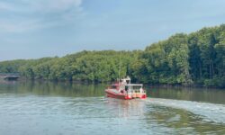 Hari Kedua Pencarian Ferry Mukhlisa, Tim SAR Optimalkan Sonar dan Drone Thermal
