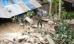 14 Rumah di Desa Purwajaya Loa Janan Rusak Diterjang Longsoran Bekas Tambang Ilegal