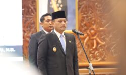 Seno Sebut Jalan Samarinda ke Berau dan Kutai Barat Mulus Dalam 3 Tahun