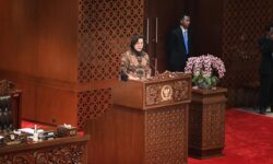 Sri Mulyani Sampaikan Delapan Strategi Pendukung Agenda Pembangunan di DPR