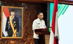 Wagub Kaltim Dorong Transformasi Petani Sawit Jadi ‘Petani Berdasi’