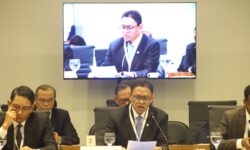 Wamen Yuliot Sampaikan Transisi Menuju Energi Bersih ke Menteri Energi BRICS