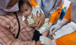 Hoaks dan Minimnya Edukasi Membuat Orangtua di Kaltim Takut Imunisasi Anak