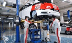 Usaha Perdagangan Besar dan Eceran, Reparasi, Perawatan Mobil dan Sepeda Motor Serap 19,43% Penduduk Usia Kerja