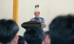 Wagub Ingkong Ala Letakkan Batu Pertama Pembangunan Gedung Serbaguna SMTK Long Bia