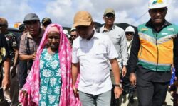 Masyarakat Pulau Gag Minta Penambangan Nikel Dilanjutkan