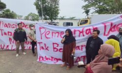 Warga KM 28 Batuah Menjerit, Desak Pemprov Kaltim Usut Tuntas Penyebab Longsor