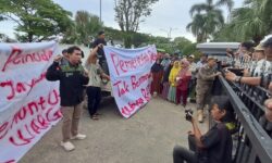 Jahidin Dorong Penyelesaian Dampak Longsor di Desa Batuah Tanpa Perdebatan