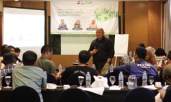 AJI dan YMH Latih Jurnalis Bongkar Risiko Tersembunyi Transisi Energi di Kaltim