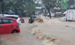 Hujan Deras Lumpuhkan Balikpapan: Jalan Terendam Banjir, Lalu Lintas Tersendat