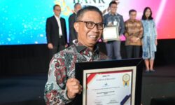 Bankaltimtara Raih Dua Penghargaan di Ajang Best Bank Service Excellence 2025
