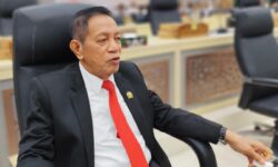 Makmur Kecewa Pejabat Penting Tidak Hadiri Rapat Paripurna DPRD Kaltim