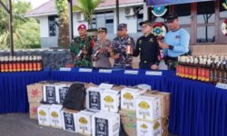 KPPBC Nunukan Bebaskan Penyelundup 444 Botol Miras Setelah Bayar Cukai Plus Denda