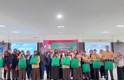 10 Siswa Baru Jalur Afirmasi di SMAN 16 Samarinda Dapat Seragam Gratis