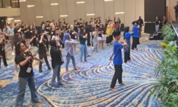 92 Partisipan Mancanegara EBIFF 2025 Pelajari Bareng Tari Jepen di Samarinda