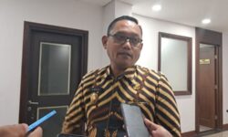 Kaltim Mulai Salurkan 65 Ribu Seragam Sekolah Gratis Agustus