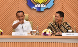 Menteri Bahlil: Stop Kirim Bahan Mentah Mirip Era VOC