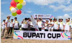 Irwan Buka Turnamen Sepak Bola Bupati Cup Tahun 2025