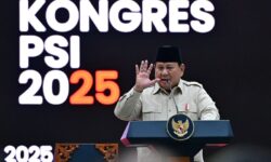 Cadangan Beras Capai 4,2 Juta Ton, Presiden Singgung Praktik Manipulasi Harga