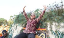 Wagub Seno Aji Saksikan Kolaborasi Seni Tradisi Indonesia dan Dunia di EBIFF 2025