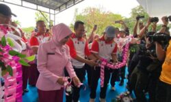 Gubernur Tinjau Fasilitas SPPG Polda Kaltim