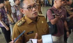 Seno Aji Kirim Tiga Truk Bermuatan 80 Ton Bantuan Pangan untuk Mahakam Ulu