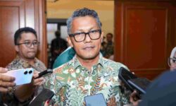Gegara Pasokan Gas Terbatas, Ribuan Buruh Industri Terancam PHK