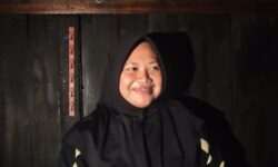 Hida 22 Tahun Hirup Udara Pasar Segiri, Berharap Lapak Tak Hilang Setelah Revitalisasi Total