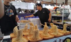 Mie Terbang dari Jakarta Diburu Pengunjung Festival Kuliner Balikpapan
