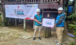 Hadirkan Cahaya di Ujung Negeri, PLN UP3 Kaltara Nyalakan LUTD di HUT ke-80 RI