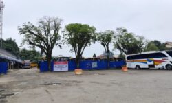 Terminal Bus Sungai Kunjang Tak Terawat
