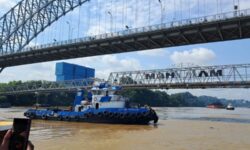 Alur Pengolongan Jembatan di Sungai Mahakam Diawasi CCTV 24 Jam